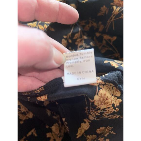 C+D+M Boho Preppy Professional Old Money Black & Gold Floral Wrap Dress - Picture 14 of 14